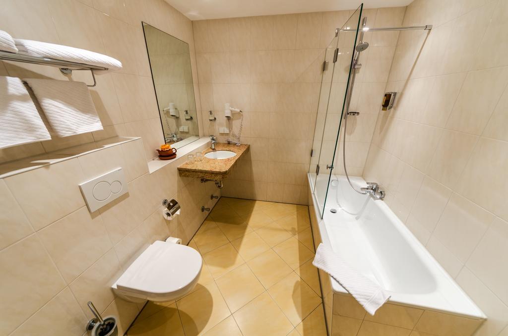 Hotel Alte Post Лерте Экстерьер фото